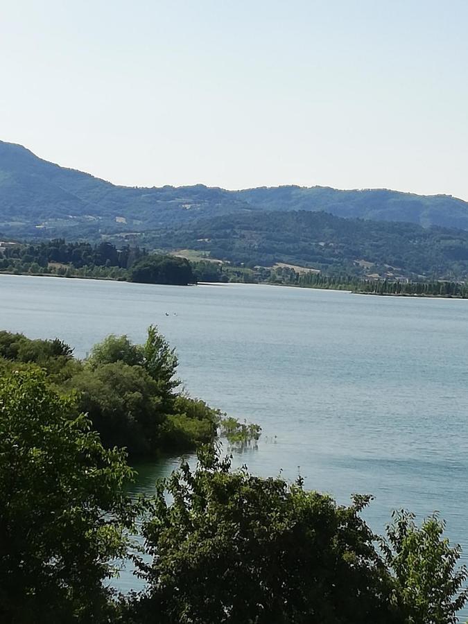 Il Lago Del Mugello B&B Barberino di Mugello Exterior foto
